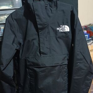 Northface Men's small, Dryvent